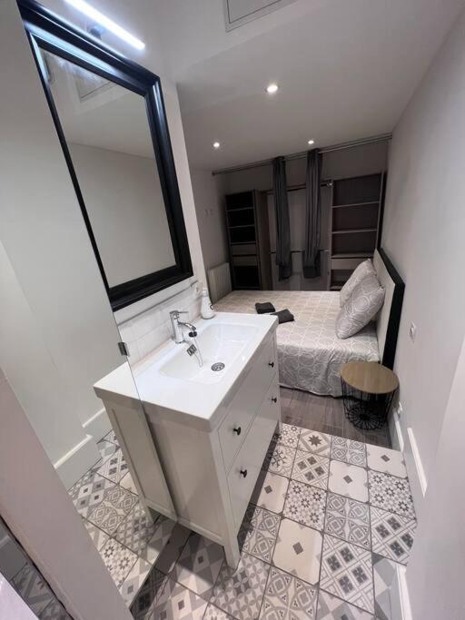 Apartament Appt Coup De Coeur Hyper Centre - Wifi Orlean Zewnętrze zdjęcie